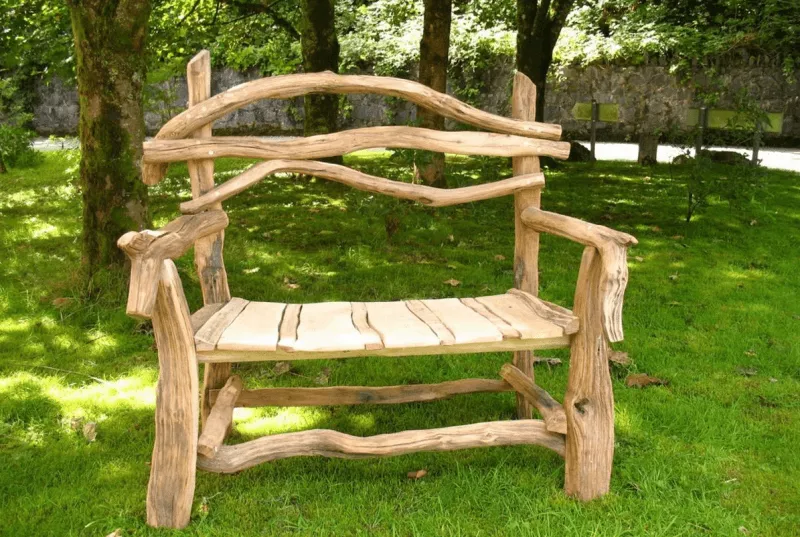 Jak vyrobit venkovský nábytek vlastníma rukama z improvizovaných materiálů: pokyny krok za krokem, zajímavé nápady s fotografiemi, videi a kresbami